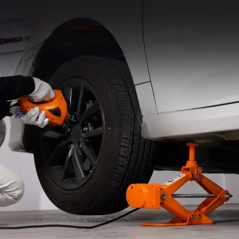 Cric auto elektrický multifunkčný – Efektivita, bezpečnosť a jednoduchosť 